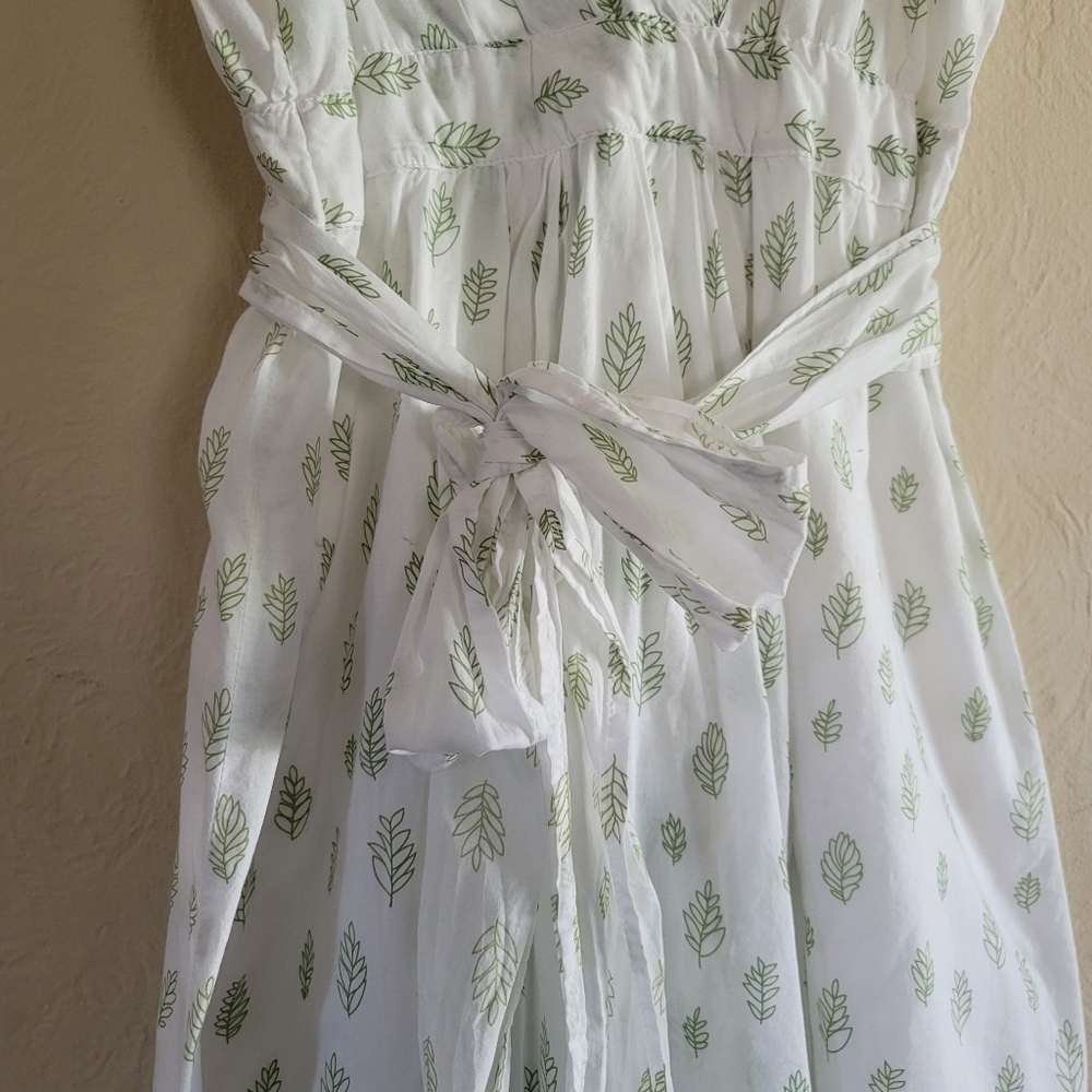 GAP, Flowy and Floral Dress, White with Green Leaf Print, Size XS - Picture 8 of 8